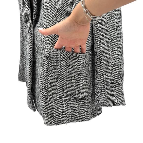 Talbots NWT Petite Black & White Herringbone Wool Blend Relaxed Blazer Coat - Picture 7 of 12